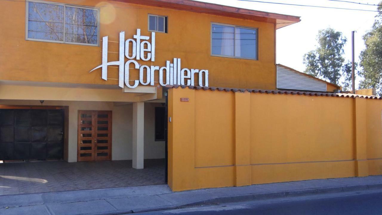 Cordillera Hotel *